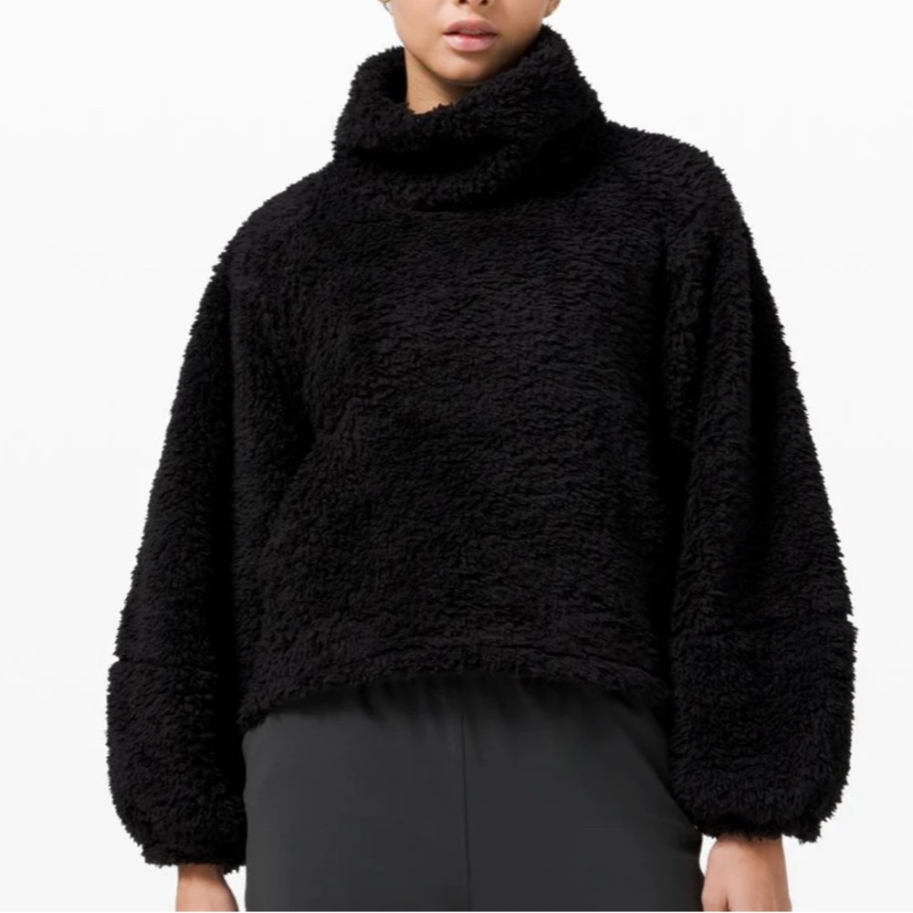 Lululemon Warm Restore Sherpa Pullover - M/L